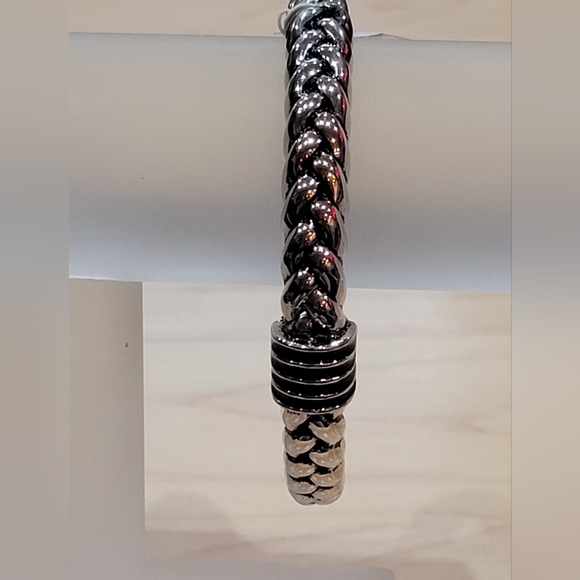 Lia Sohia Braided Design Stretch Bangle Bracelet - Picture 3 of 11